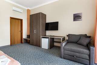 Гостевой дом Villa Bonda Одесса Классический трехместный номер-4